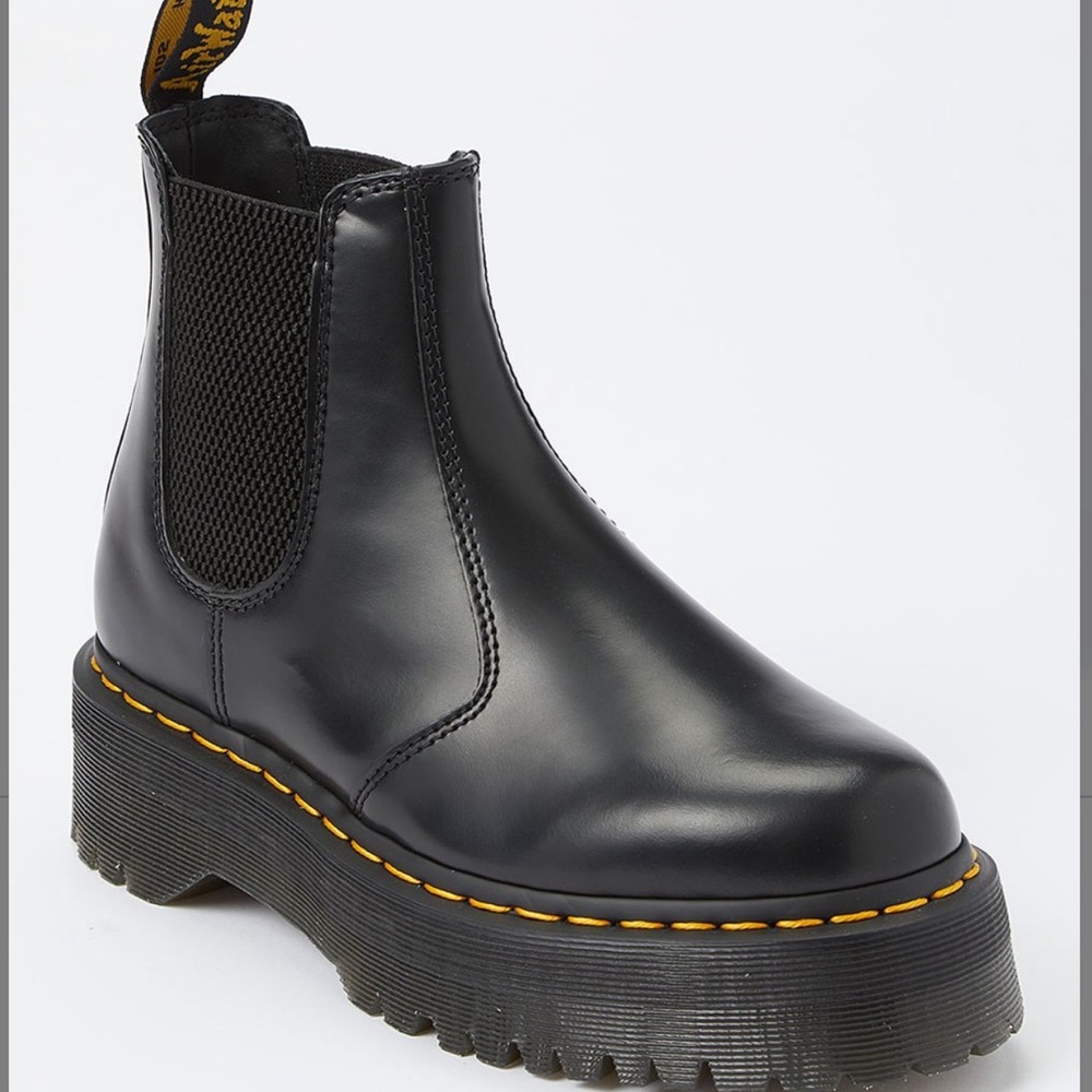 NEW DR MARTENS PLATFORM CHELSEA BOOTS